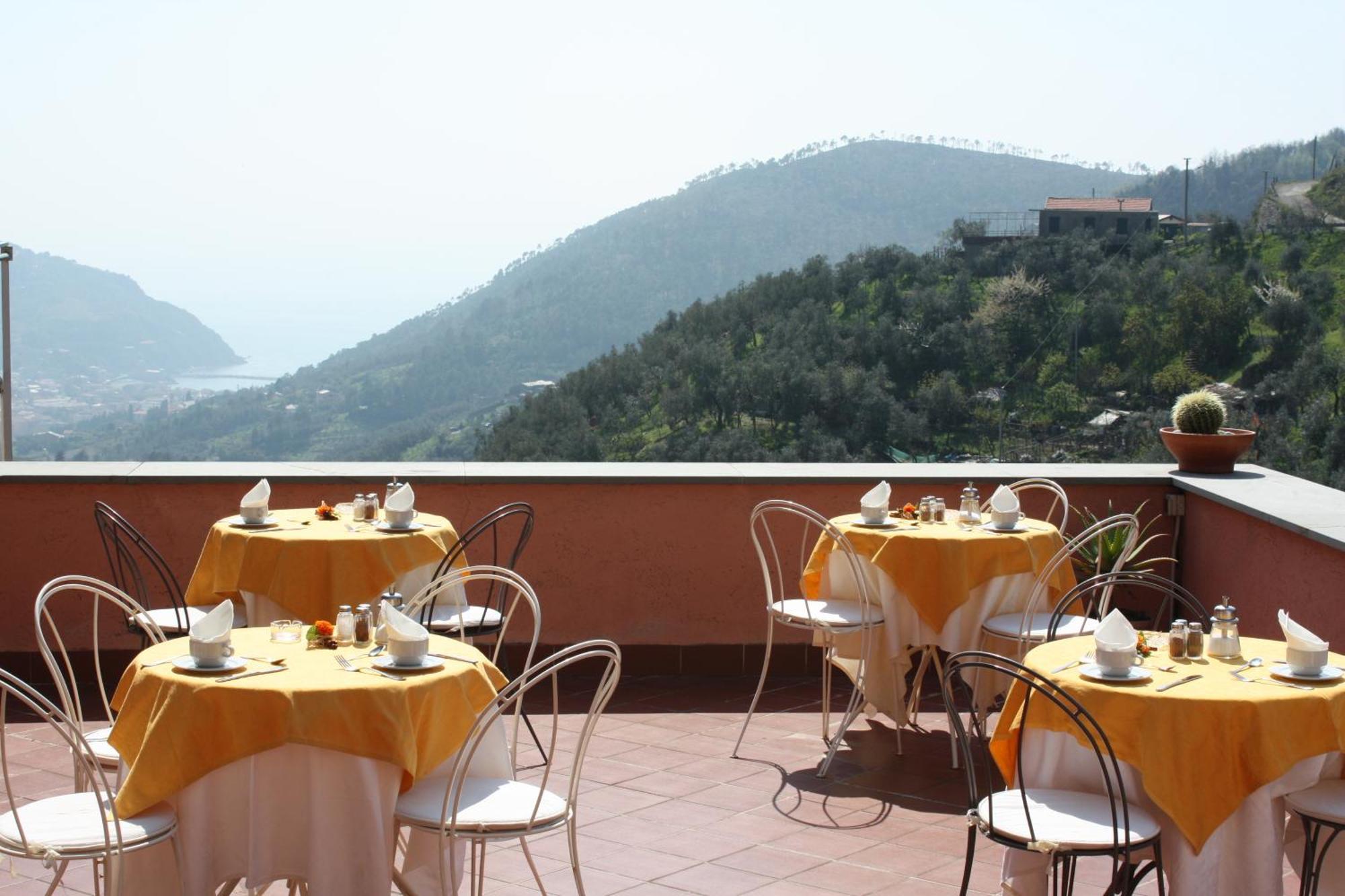L'Antico Borgo B&B Леванто Экстерьер фото