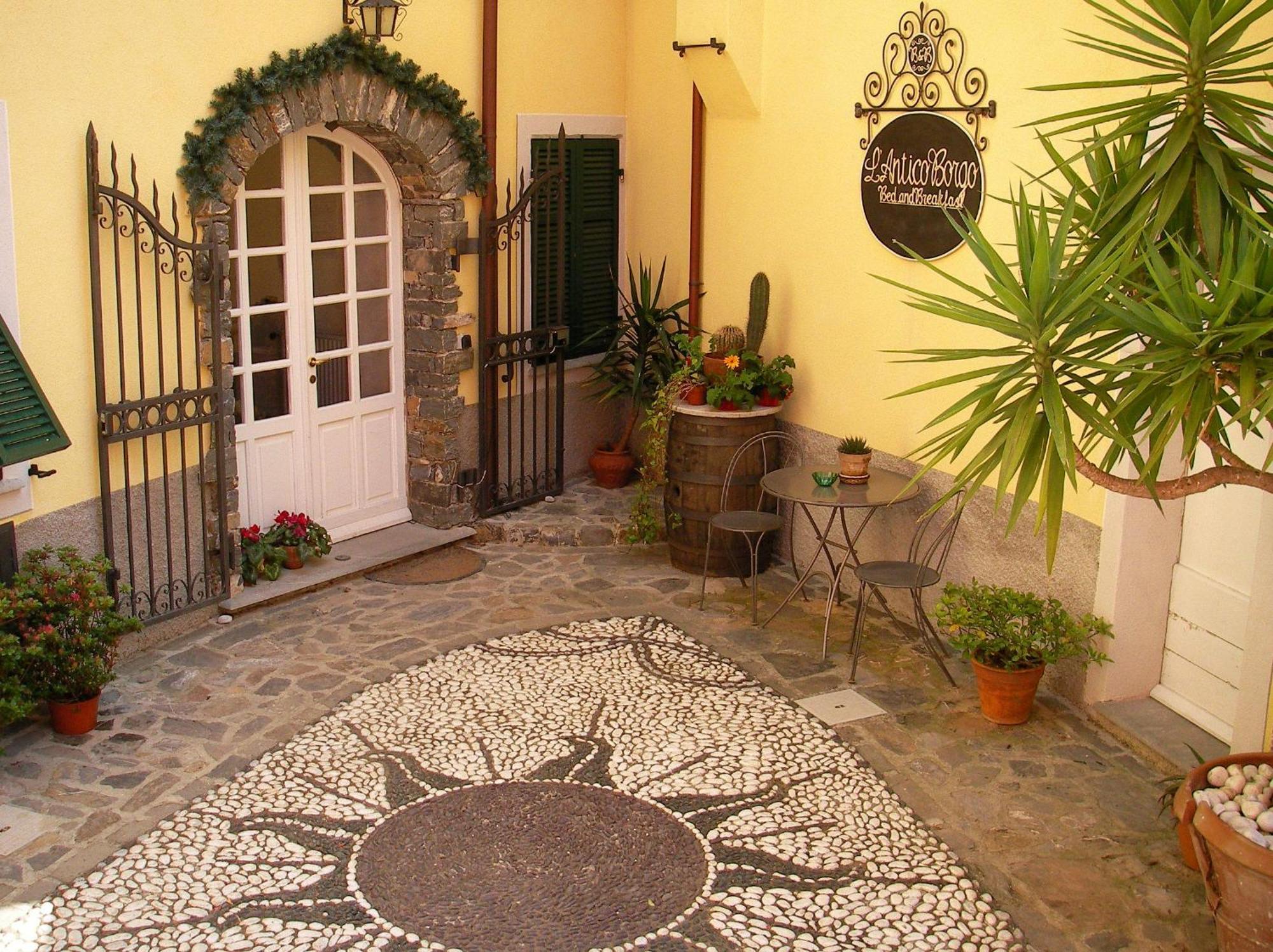 L'Antico Borgo B&B Леванто Экстерьер фото