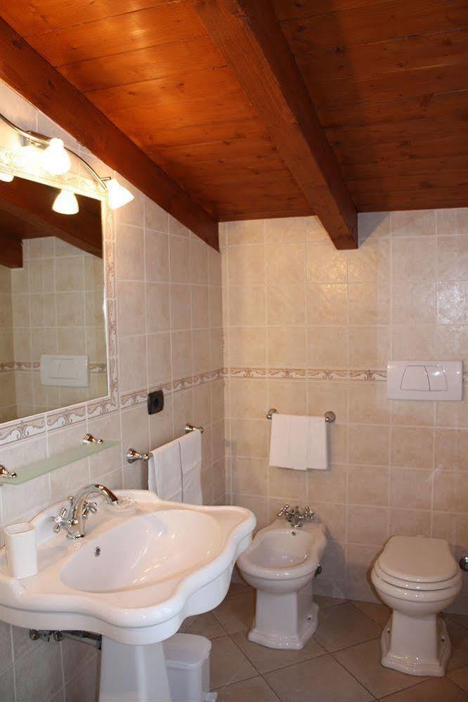 L'Antico Borgo B&B Леванто Экстерьер фото